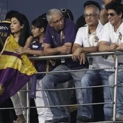 Natasha Jain Gambhir (Gautum Gambhir's wife) with Shahrukh Khan & Jay Mehta at the IPL