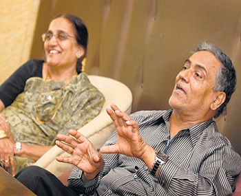 Zaheer Khan’s mother Zakiya Khan and Zaheer Khan’s father Bakhtiyar Khan