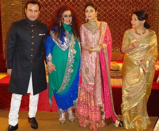 Picture of Kareena Kapoor, Saif Ali Khan, Sharmila Tagore at the Delhi Wedding Reception on 18 Oct