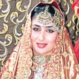 Kareena Kapoor's wedding dress was a Gharara previously worn by mother-in-law, Sharmila Tagore.