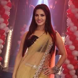 Sunny Leone in a Sari, on the set of TV show "Pavita Rishta"