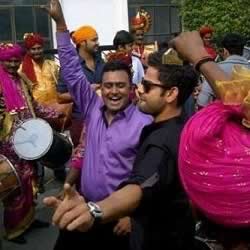 Virat Kholi dancing at Shikar Dhawan's Wedding, along with Shikhar's Delhi cricket team mates.