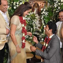 Ahana Deol gets engaged to Vaibhav Vohra, while father, Dharmendra, looks on.