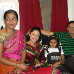 Photo of TV star Ankita Lokhande with her Parents (Mother, Father)