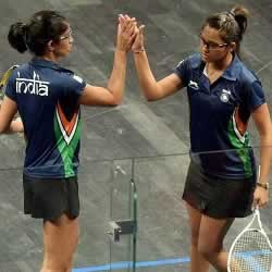 Dipika Pallikal and Joshna Chinappa playing squash at CWG 2014