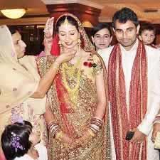 Mohammed Shami's mother, blessing his wife, on their wedding day.