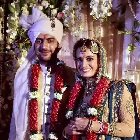 Wedding Photo of Dia Mirza and her husband, Sahil Sangha